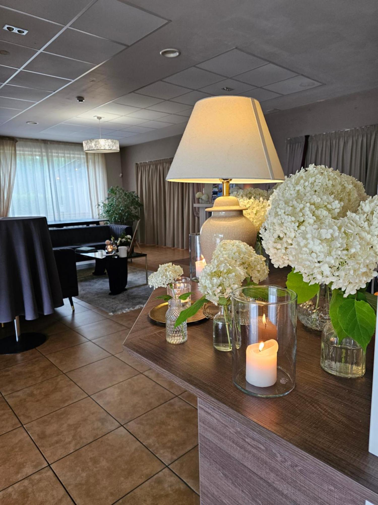Irbeni Hotel Brivkalni Buitenkant foto
