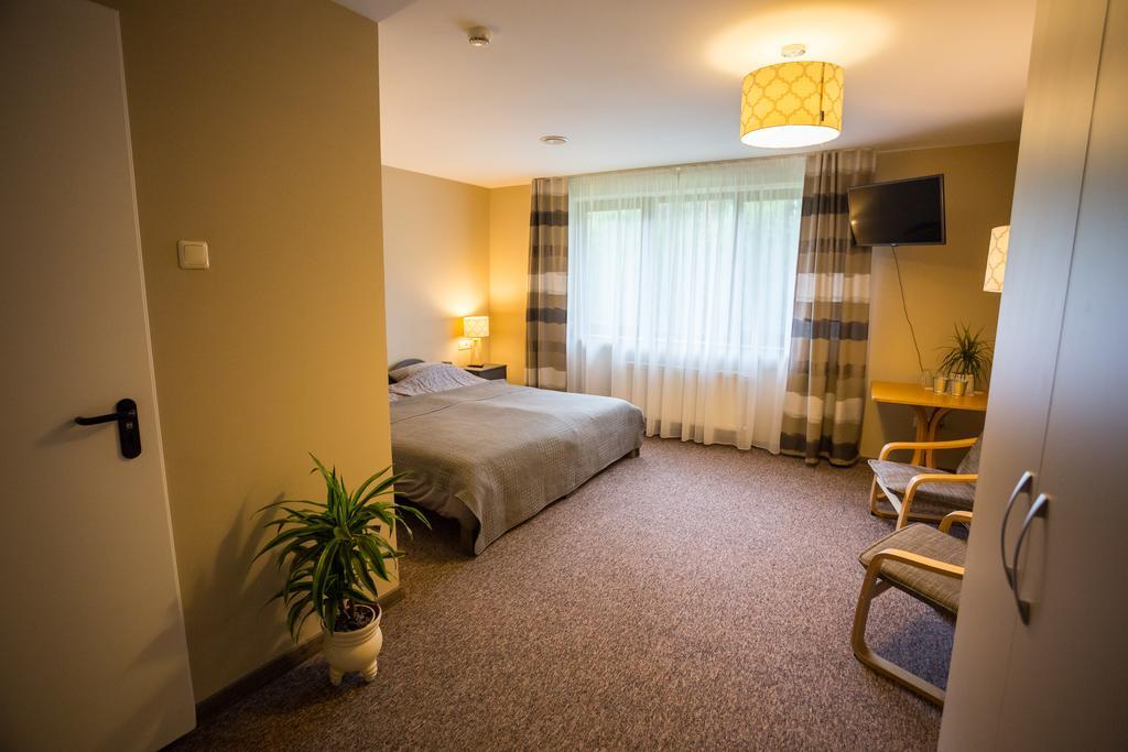 Irbeni Hotel Brivkalni Kamer foto